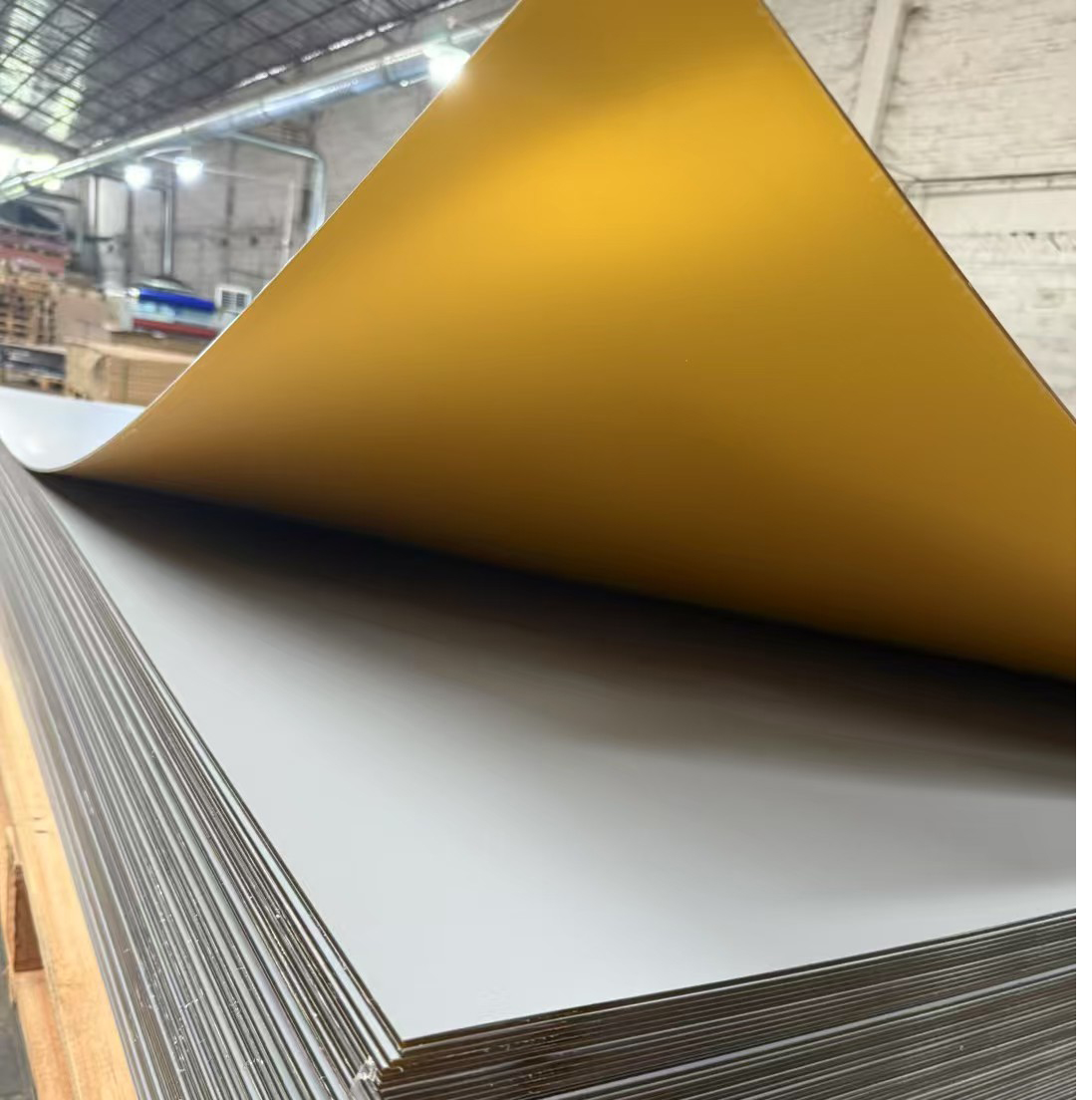 Gold Mirror Acrylic Sheet China Acrylic Sheet 1220*2440mm 3mm High Quality Miroir Incassable Acrylique