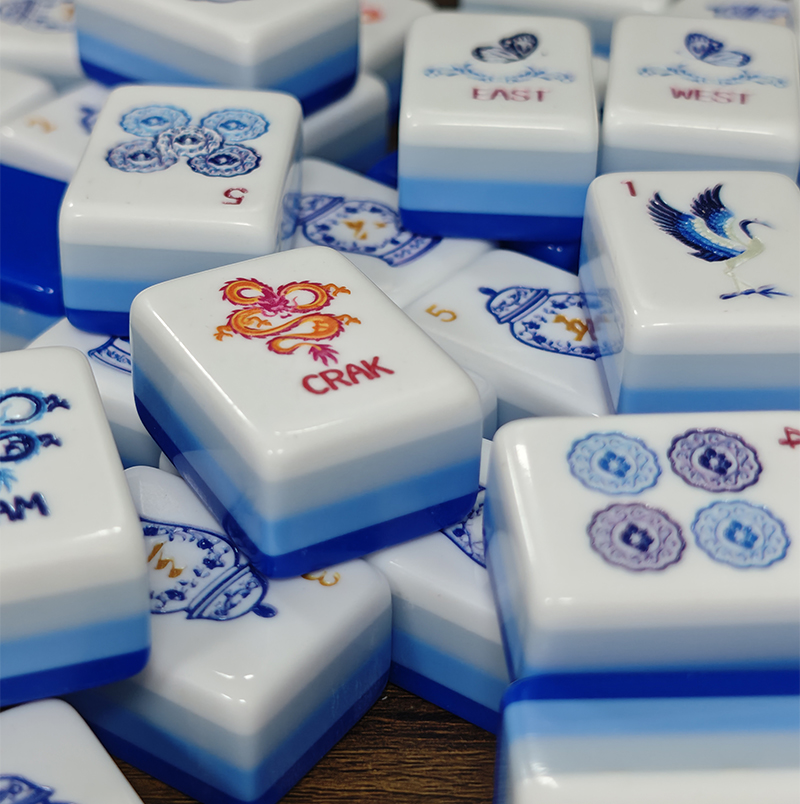 Luxury Solid Acrylic American Mahjong Tiles Blue White Porcelain Butterfly Vase Pattern Custom Printed Mahjong Game Set