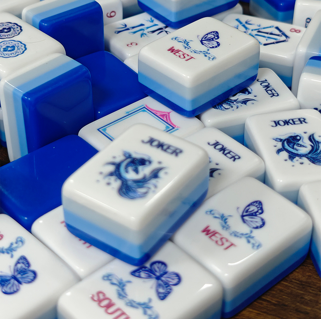 Luxury Solid Acrylic American Mahjong Tiles Blue White Porcelain Butterfly Vase Pattern Custom Printed Mahjong Game Set
